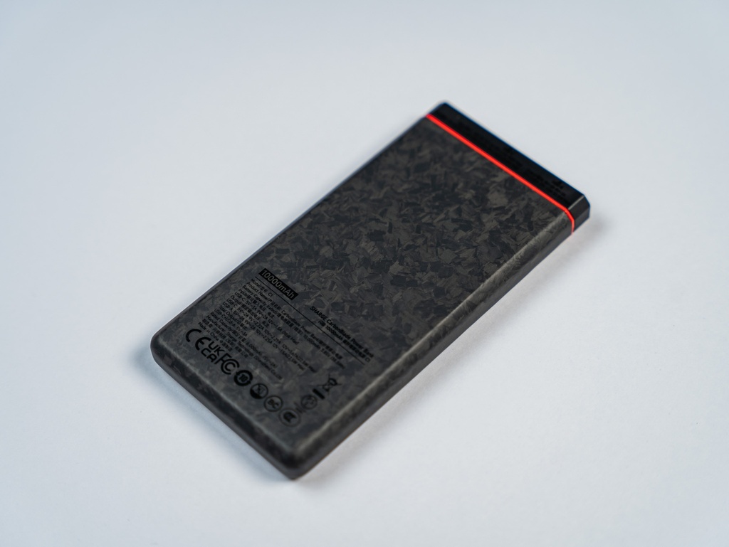 FONS+ - SHARGE CarbonBlade Power Bank 10,000 mAh