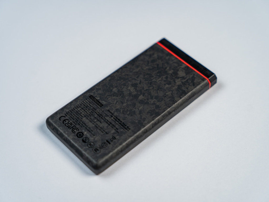 FONS+ - SHARGE CarbonBlade Power Bank 10,000 mAh
